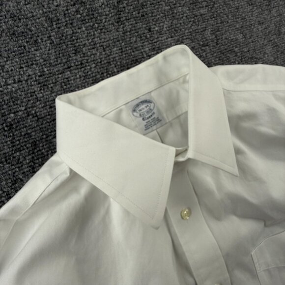 Brooks Brothers Non Iron Button Up Shirt Long Sleeve Men Classic White 16.5 34 * - Picture 16 of 16